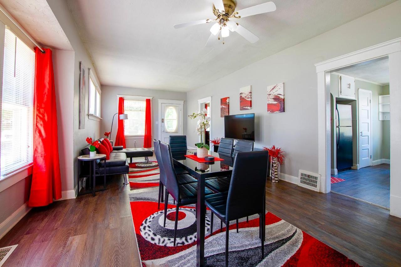 The Rubi Lounge - Spacious Brooklyn Centre Modern Escape Near Downtown With Parking, 300Mb Wifi & Self Check-In Cleveland Bagian luar foto