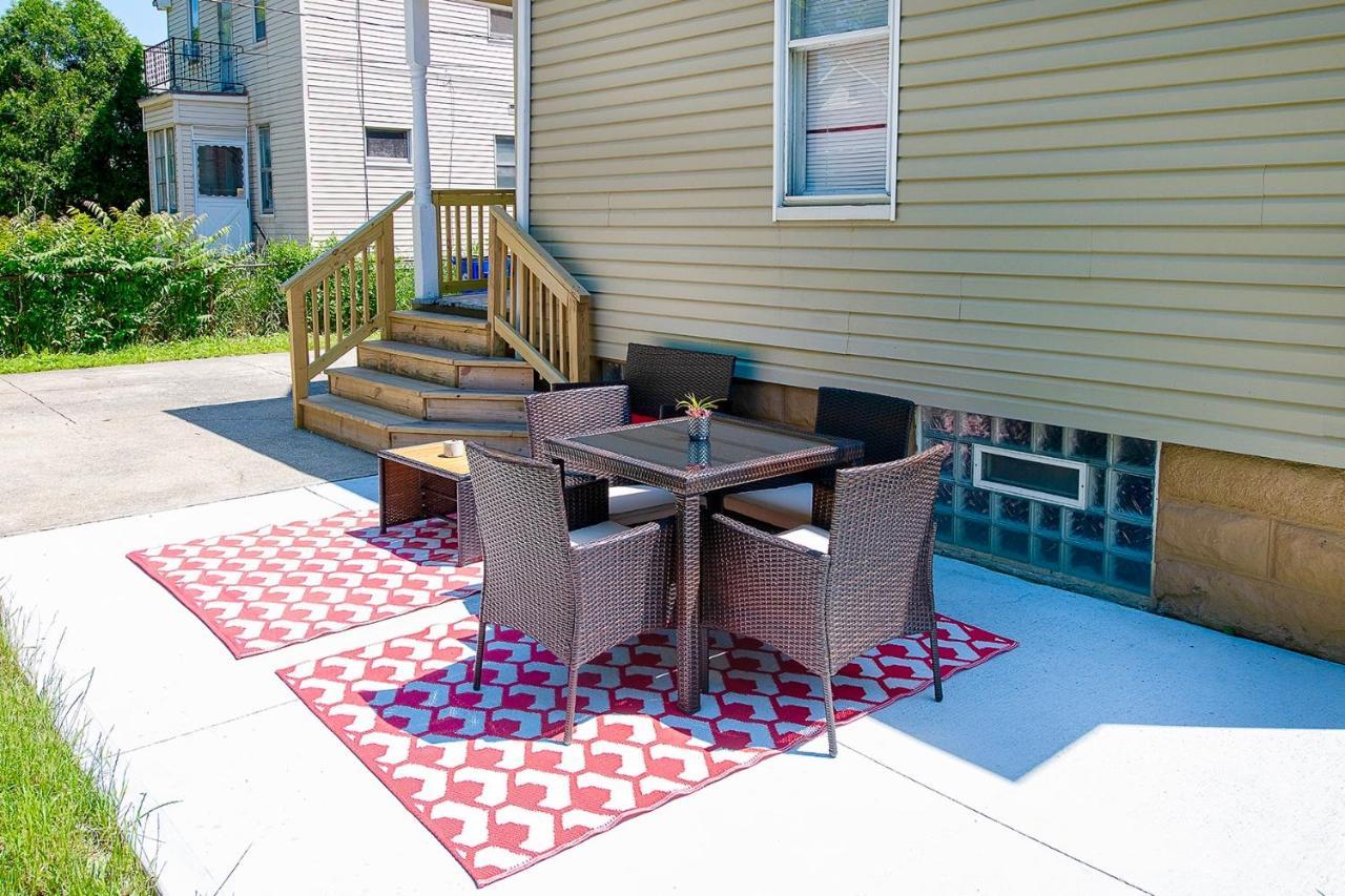 The Rubi Lounge - Spacious Brooklyn Centre Modern Escape Near Downtown With Parking, 300Mb Wifi & Self Check-In Cleveland Bagian luar foto