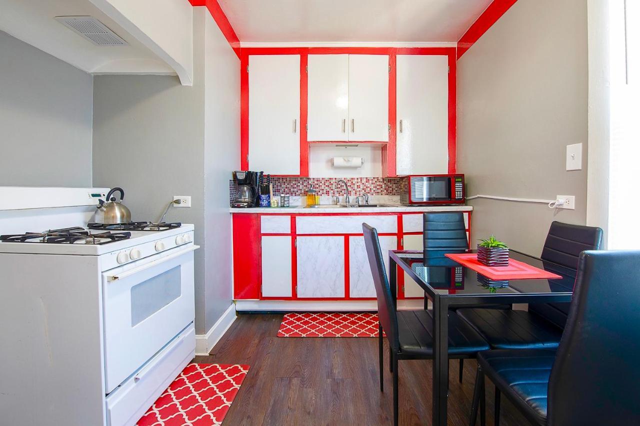 The Rubi Lounge - Spacious Brooklyn Centre Modern Escape Near Downtown With Parking, 300Mb Wifi & Self Check-In Cleveland Bagian luar foto