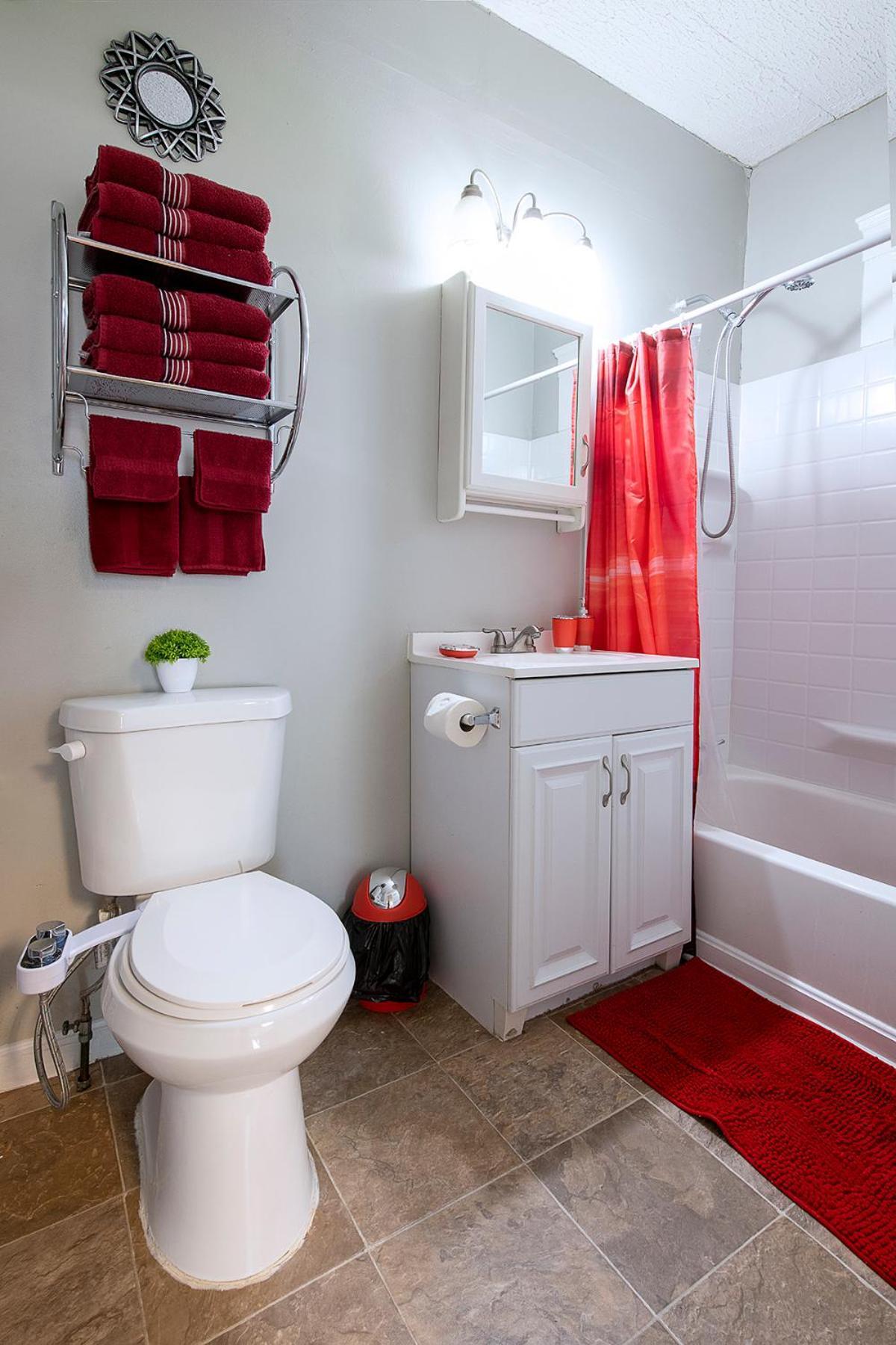 The Rubi Lounge - Spacious Brooklyn Centre Modern Escape Near Downtown With Parking, 300Mb Wifi & Self Check-In Cleveland Ruang foto